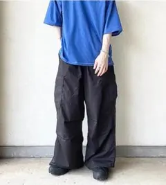メンズL　黒　GU　ジーユー　スーパーワイドカーゴパンツ