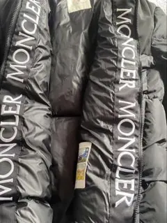 Moncler ブラック ダウンジャケット サイズ　3