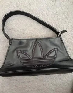 adidas ブラック ハンドバッグ