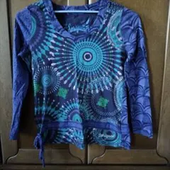 Desigual 長袖 トップス カットソー 総柄のサムネイル