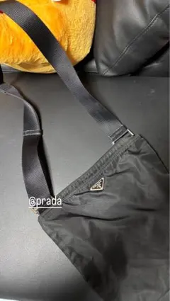 PRADA ナイロン ショルダーバッグ ブラック
