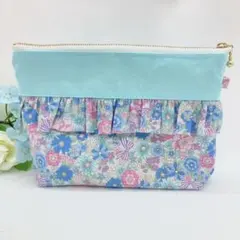 花柄フリル♡メイクポーチ　花柄♡水色　ポーチ　小物入れ　上品