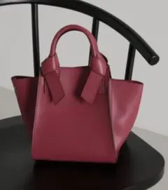 NATURAL BEAUTY BASIC リボンハンドルトートのサムネイル