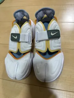 NIKE アクアリフト　AQUARIFT 二股　スニーカー　25.0のサムネイル