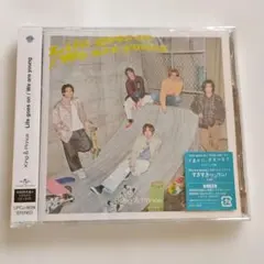 【新品】Life goes on/We are young