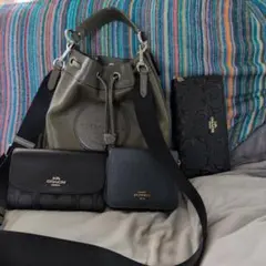 COACH ショルダーバッグ 巾着型 カーキ＋財布3点　まとめ売り 2026年最新】中古 コーチ 巾着型ショルダーバッグの人気アイテム