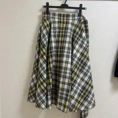 UNIQLOチェック柄 フレアスカートのサムネイル