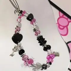 スマホキーホルダー　可愛い　おしゃれ　軽量　コンパクト　ハート　黒　ピンク　韓国