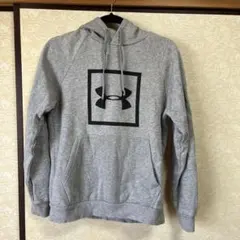 アンダーアーマー　パーカー　MD/M/M
