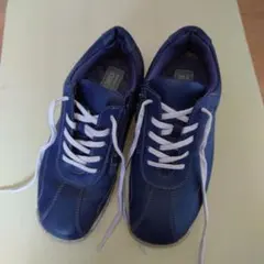 ヨネックス パワークッション 24cm 3.5E グレープ 撥水 美品