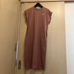 コンバース　ピンク タイトフィット ワンピース