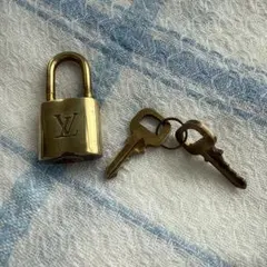 Louis Vuitton 南京錠 鍵2本付き ゴールド