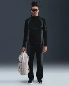 NIKE TECH FLEECE 下と上