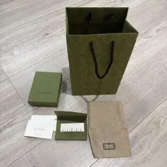 GUCCI ギフトバッグとボックスセット