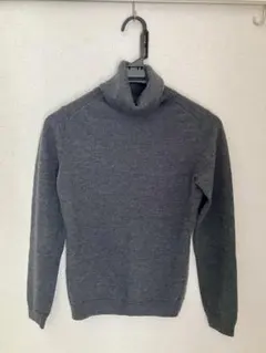 エクストラファインメリノタートルネックセーター