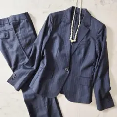 【ユニバーサルランゲージ】シングル釦パンツスーツ 高級生地REDA使用　M