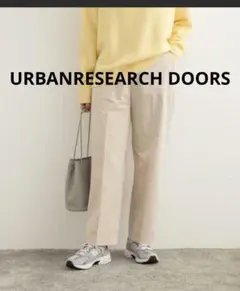 「UR TECH」コーデュロイトラウザーパンツ M アイボリー