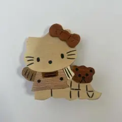 ハローキティ 木製　バレッタ　髪留め　クマ付き　希少　可愛い　アクセサリー