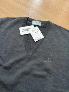 未使用　クロコダイル　Vネック セーター　グレー　M 日本製