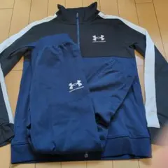 UNDER ARMOUR ジャージ上下セット ネイビー　150