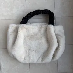 アイボリー ファートートバッグ