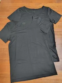 【ユニクロ　HEATTECH】140半袖２枚セット