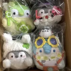 完売品】 コウペンちゃん いちごさんなマスコット ぬいぐるみ 苺