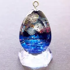 タンザナイト色の夜空に藤の花とブルーモルフォ蝶 雲レジン オルゴ