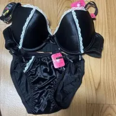 Sanei ブラジャー ショーツ セット C75 ブラックのサムネイル