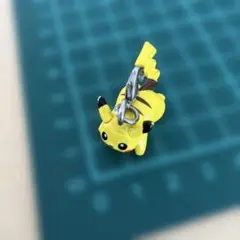 ピカチュウ　チャーム