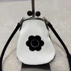 美品　MARY QUANT がま口 ショルダーバッグのサムネイル