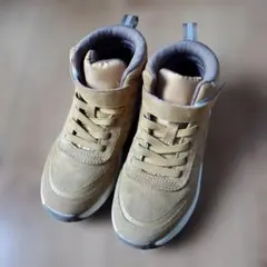 MAD FOOT!　ハイカットスニーカー
