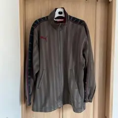 E. PUMAジャージセット