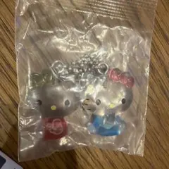 サンリオ　キャラクターズ　なかよしドロップチャーム　ハローキティ&ハローミミィ