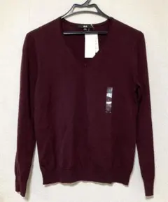 【SALE】新品タグ付 ユニクロ　エクストラファインメリノ　Vネックセーター