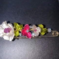 ブローチ　お花　安全ピン　レディース　アクセサリー