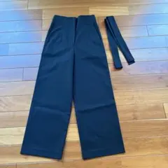 【新品未使用】デミルクス 黒パンツ　ベルト付