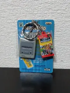 【新品】 Nintendo ハード＆飛び出すカセット ツインキーホルダー