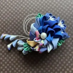 つまみ細工　髪飾り　青　ハンドメイド