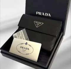 PRADA プラダ 三つ折り財布 サフィアーノ ブラック 三角ロゴ
