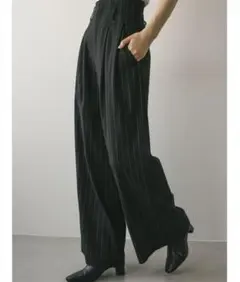 ピンストライプワイドパンツ