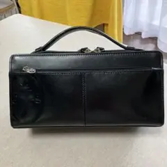 カステルバジャック　レザー ブラック クラッチバッグ