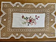 リボン刺繍レースランチマット 2枚セット／純綿ホワイト 28×43cm