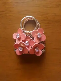 アンテプリマ　バッグ型チャーム
