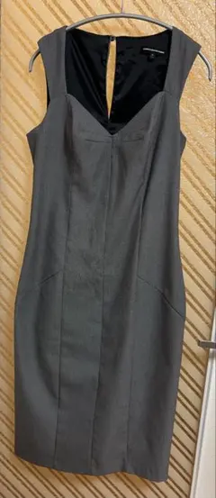グレー ノースリーブ タイトワンピース　ジャンパースカートとしても