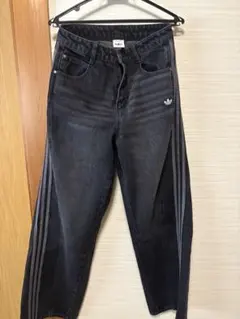 adidas denimパンツ