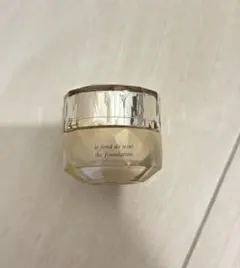 新品未使用クレドポーボーテ ルフォンドゥタンオークル10 サンプル　ミニ　3ml