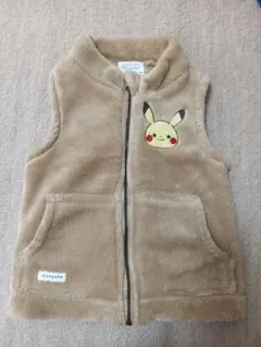 モンポケ　ピカチュウ ベージュ ベスト 100cm