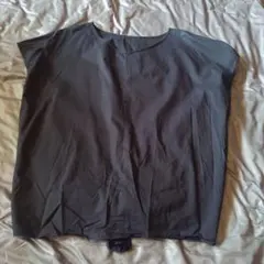 ノースリーブシャツ