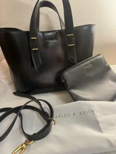 CHARLES & KEITH 2way ハンドバッグ ポーチ付き